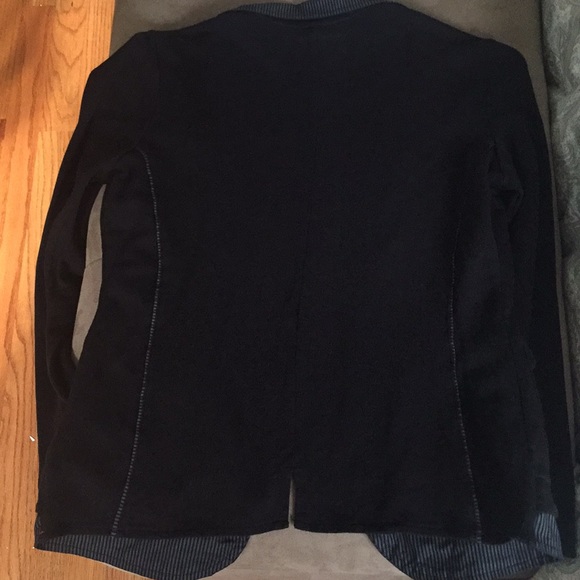 Jacket - Picture 2 of 4